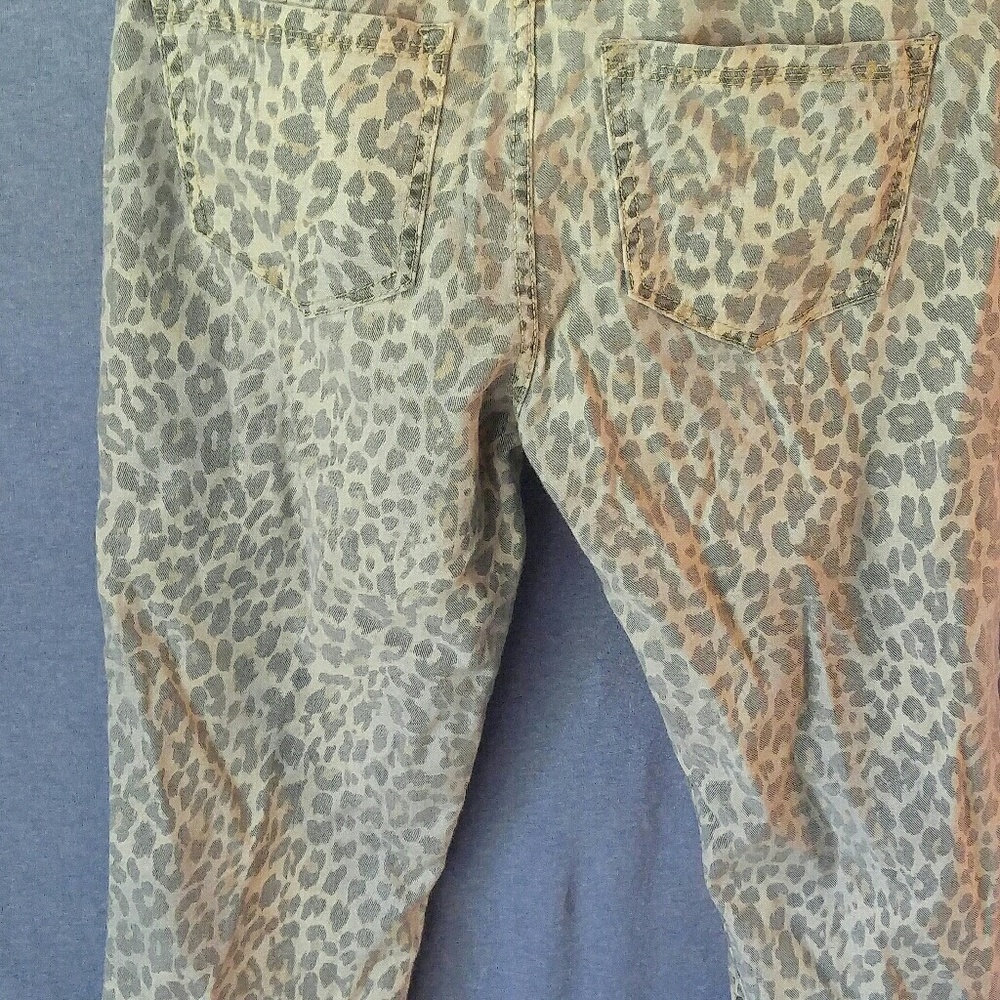 Jordache skinny capri jeans leopard / bundle requirement - Picture 3 of 5
